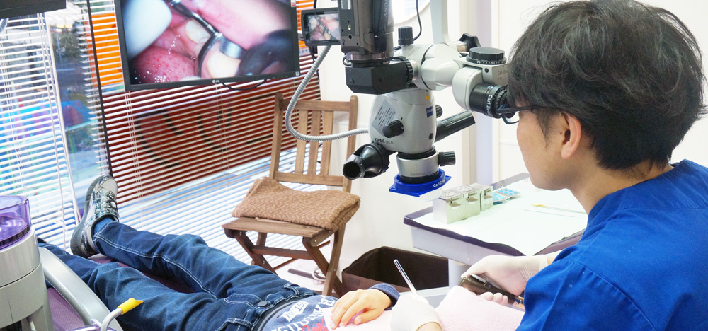 浜松エムアイ歯科の根幹治療の治療風景